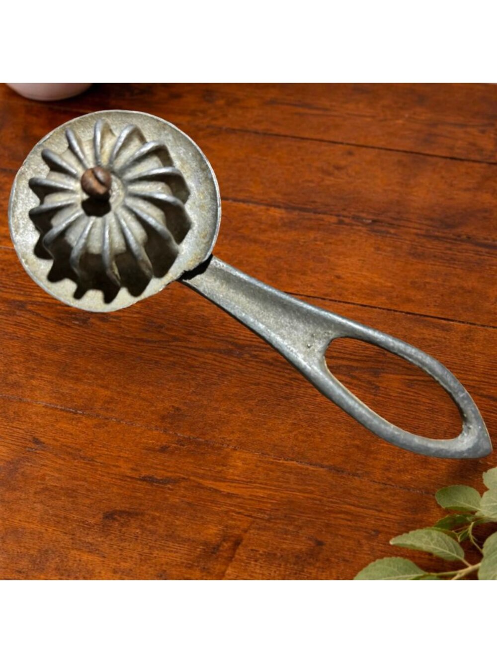 Vintage Cast Aluminum Biscuit Cutter With Handle And Fluted Design - Picture 5 of 7